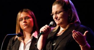 student Katie Reilly presenting her business plan